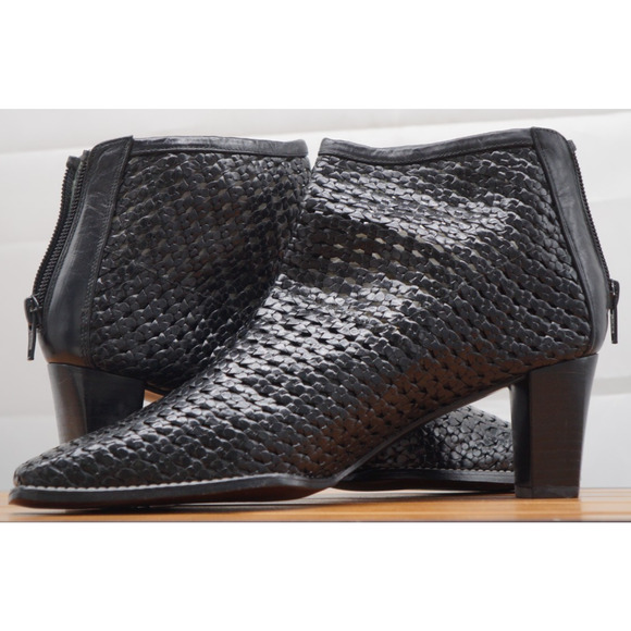 STUART WEITZMAN Women Black Woven Leather Ankle Boots Size US 7.5 B - Picture 7 of 9
